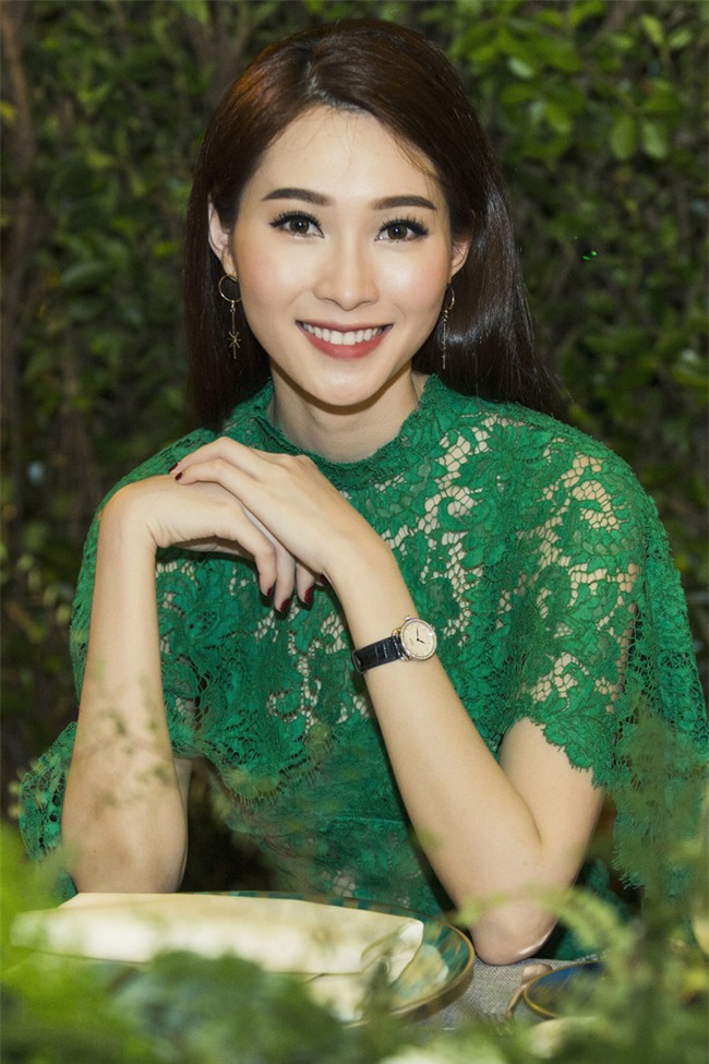 Từ con gái người thợ may thành con dâu đại gia bất động sản: "Lọ Lem" đời thực chính là Đặng Thu Thảo - Ảnh 2.