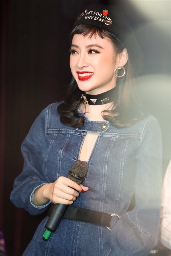 Angela Phương Trinh cười không ngậm được miệng trước các phiên bản cosplay chính mình-10