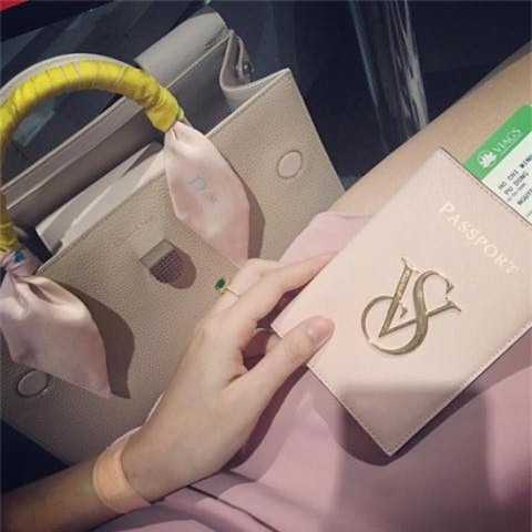 Mỹ nữ Vũng Tàu đi siêu xe 70 tỷ: Từ con gái người bán vé số đến cuộc sống xa hoa bên đại gia - Ảnh 4.