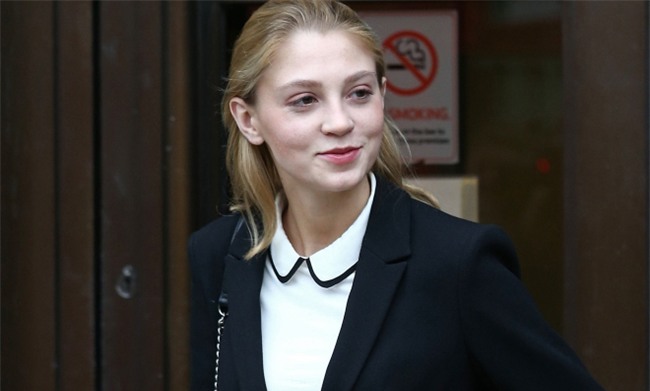 Phiên tòa dậy sóng, cô gái đâm bạn trai nhưng không bị bắt vì quá tài giỏi và xinh đẹp - Ảnh 1.