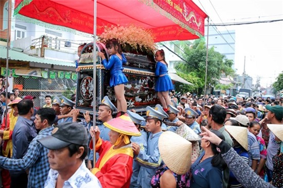 dam-tang-nghe-si-khanh-nam-blogtamsuvn3