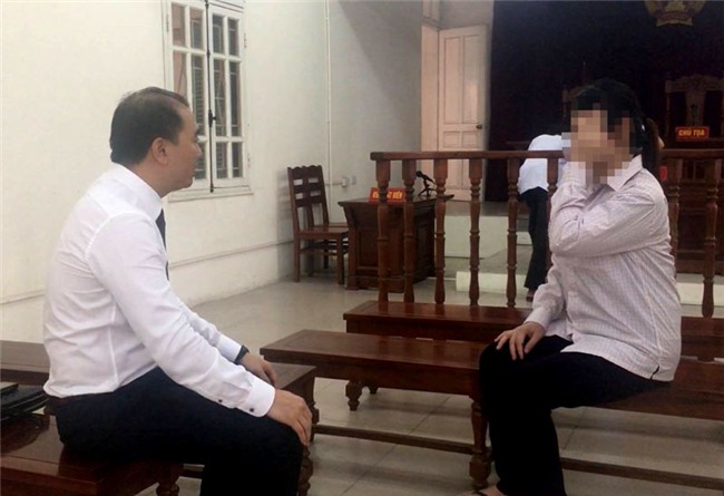 cuoc doi bat hanh cua nguoi phu nu vuong lao ly vi trom tien cua “chong” - 1