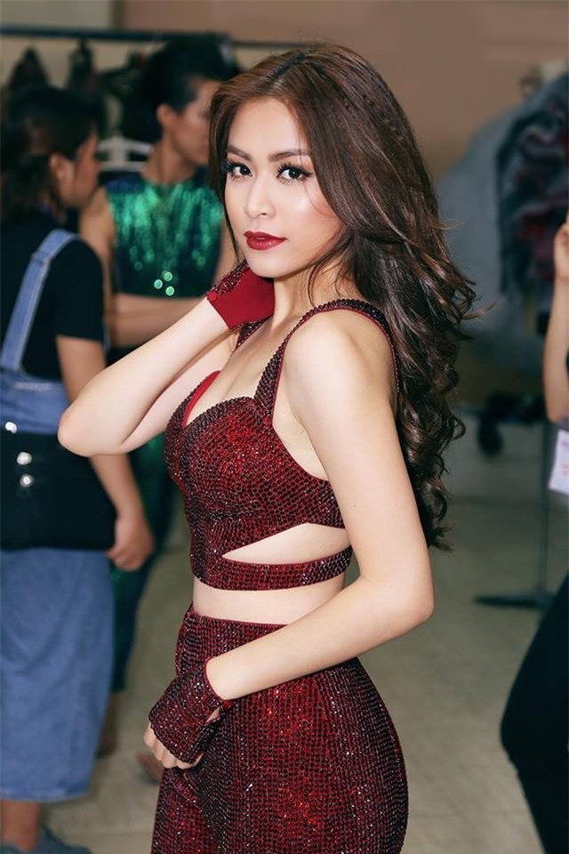 hoang thuy linh: tu vang anh gian di hoa phuong hoang quyen ru hinh anh 6