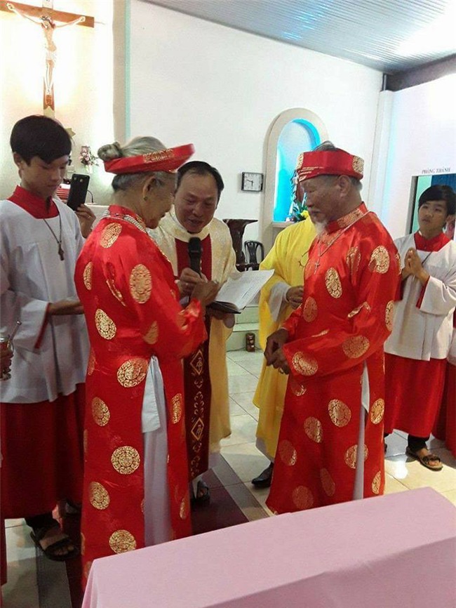 chau trai khoe "dam cuoi kim cuong" cua "ong ba anh" gan 90 tuoi khien dan mang tron mat - 7