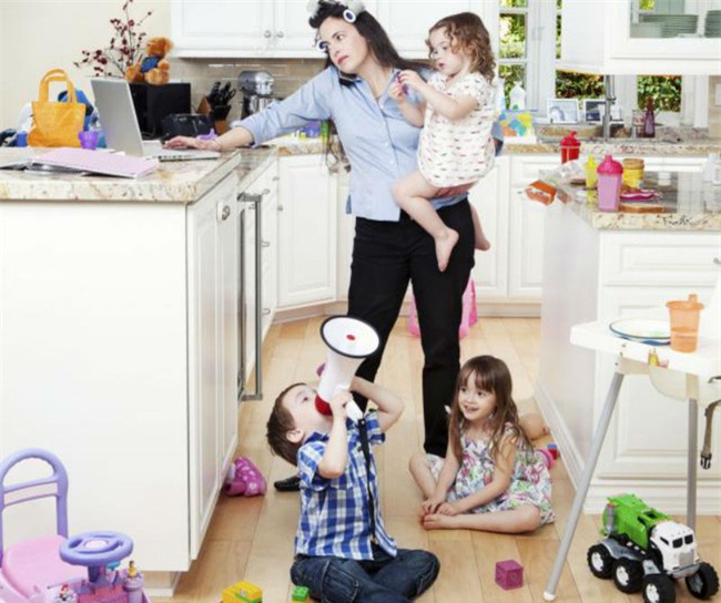 Xin phép đi nghỉ lễ vài ngày, bà nội trợ lâu năm bị cả nhà chồng mắng vô trách nhiệm - Ảnh 1.