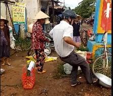 Nguoi bi da thau ca: Toi sai nhung ong cong an xa qua phan cam hinh anh 1