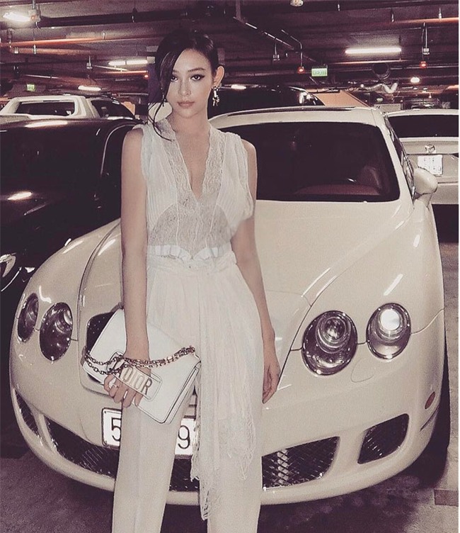 2 tuần sau sinh con, Huyền Baby đã tái xuất xinh đẹp, tự tin khoe ảnh trang điểm lộng lẫy cho con bú - Ảnh 8.