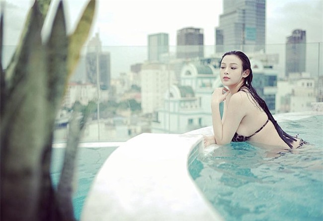 2 tuần sau sinh con, Huyền Baby đã tái xuất xinh đẹp, tự tin khoe ảnh trang điểm lộng lẫy cho con bú - Ảnh 9.