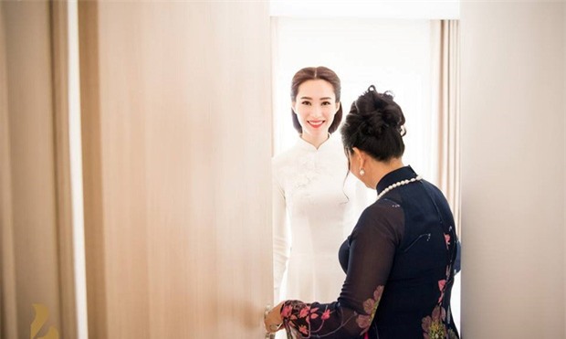 Hé lộ thiệp cưới giản dị của cặp đôi Hoa hậu Đặng Thu Thảo và doanh nhân Trung Tín - Ảnh 5.