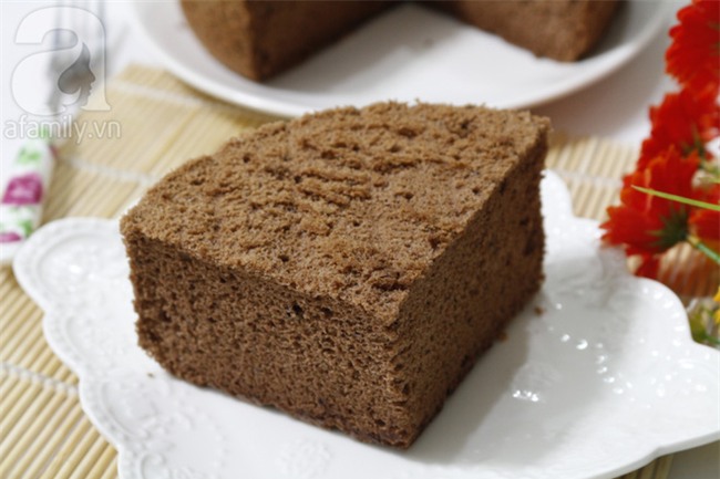 Công thức làm cốt bánh gato chocolate đơn giản mà mềm mịn bất ngờ - Ảnh 8.