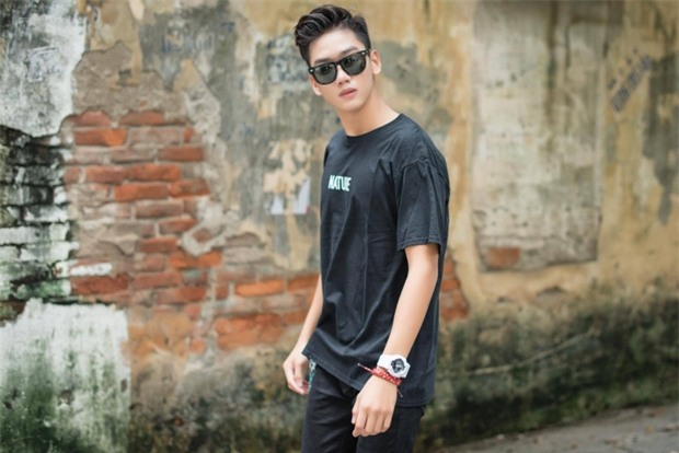 Hot boy ảnh thẻ mới của dân mạng: Lớp 10, cao 1m82 và cực điển trai! - Ảnh 3.