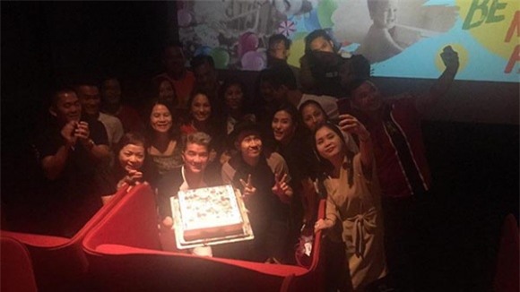 sao việt, đàm vĩnh hưng, sinh nhật đàm vĩnh hưng, đàm vĩnh hưng khoe quà sinh nhật, mr.đàm,chuyện làng sao