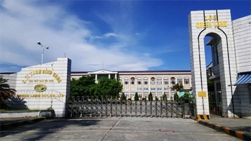 nu-cong-nhan-bi-xe-tai-can-tu-vong-trong-nha-may-1