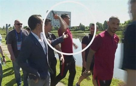 C.Ronaldo từng xích mích với phóng viên của tờ báo Correio da Manha