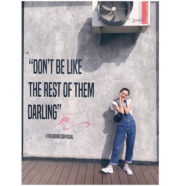 Ngọc Trinh ngày càng mất phong độ, Kỳ Duyên diện áo trắng quần âu thôi mà vẫn khí chất ngời ngời - Ảnh 18.