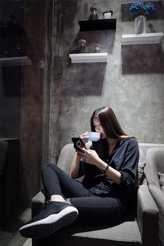 Ngọc Trinh ngày càng mất phong độ, Kỳ Duyên diện áo trắng quần âu thôi mà vẫn khí chất ngời ngời - Ảnh 19.