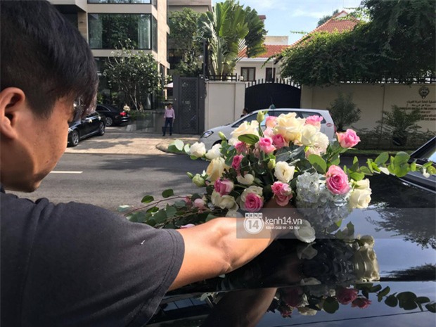 Chú rể Trung Tín cười tít mắt, lên xe rước dâu sang nhà Đặng Thu Thảo - Ảnh 4.