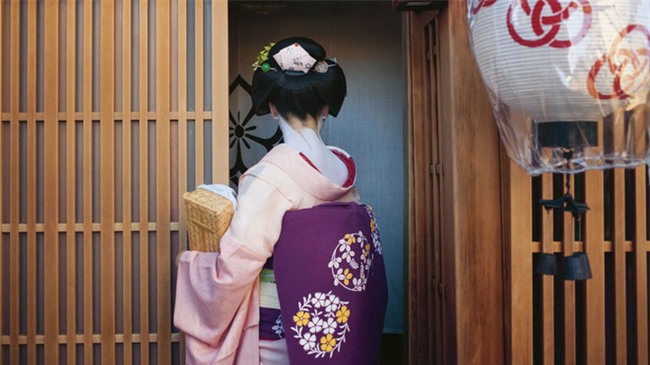 Cuộc đời ly kỳ của Geisha chín ngón nổi tiếng nhất Nhật Bản: Trẻ đa tình hàng nghìn người khao khát, cuối đời đi tu-6