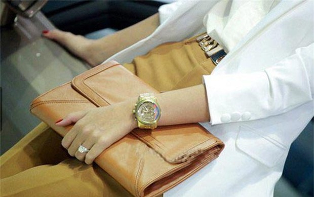 Điểm danh những chiếc nhẫn cưới có trị giá khủng của cặp đôi sao Việt - Ảnh 7.