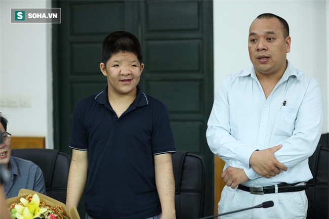 Anh hùng Bôm: Ngoài anh Tuấn, Bôm còn một bố nữa, Bôm yêu bố này lắm! - Ảnh 4.