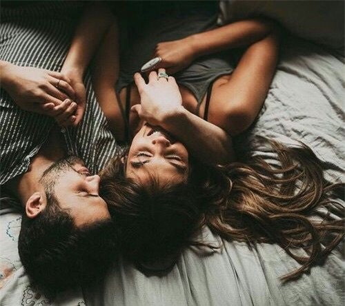 5 bí mật không thể bỏ lỡ nếu bạn muốn có tiệc yêu tưng bừng - Ảnh 1.