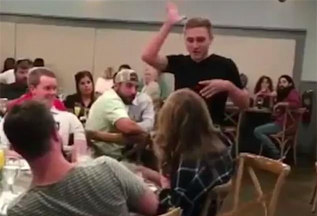 gia vo cau hon ban gai giua noi dong nguoi, chang trai vach tran bo mat that cua nguoi yeu - 2