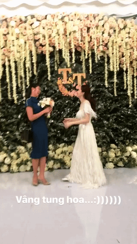 1 trong 3 mẫu váy cưới của Thu Thảo được lấy cảm hứng từ mẫu váy của công nương Grace Kelly - Ảnh 8.