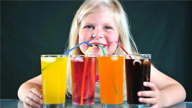 Phát hiện sốc: Thường xuyên ăn kem, uống nước có ga, trẻ dễ mắc căn bệnh nguy hiểm cho gan - Ảnh 1.