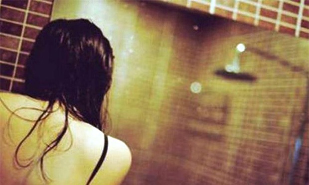 Thừa Thiên - Huế: Lấy ảnh khỏa thân của tình địch đem cho cả làng xem - Ảnh 1.