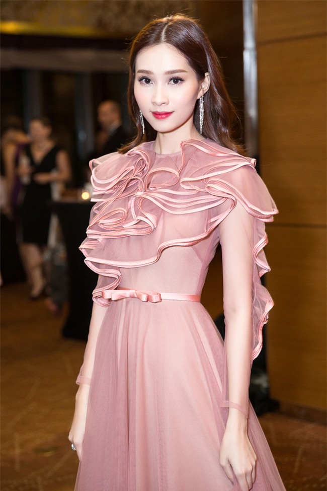 Tăng Thanh Hà, Đặng Thu Thảo: Từ hai nàng "Lọ Lem" chân lấm đến phu nhân tỷ phú ai ai cũng đều ngưỡng mộ! - Ảnh 5.