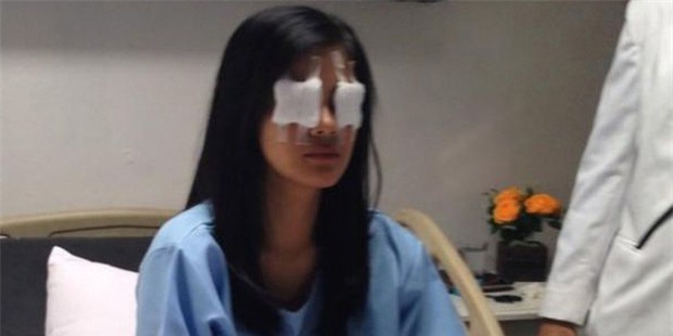 Nữ MC bị đồng nghiệp đi giày cao gót đạp mù mắt vì mâu thuẫn không đáng có - Ảnh 2.