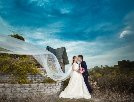 cau chuyen buon phia sau bo anh cuoi cua cap doi co dau 16, chu re 17 tuoi - 1