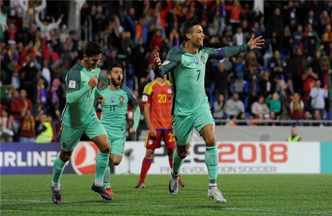 Ronaldo toa sang, Bo Dao Nha tien sat ve du World Cup 2018 hinh anh 7