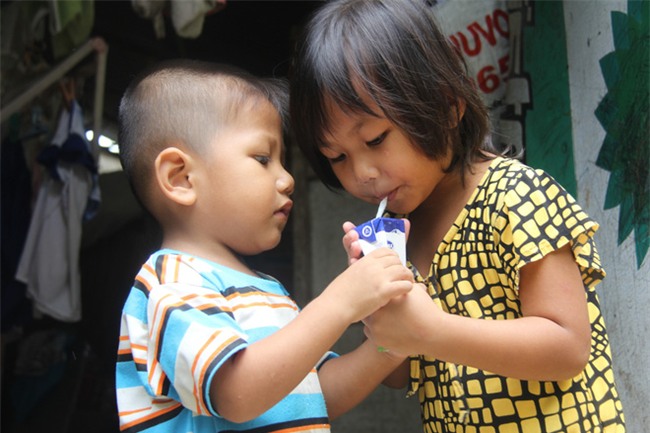 Xót cảnh 3 đứa trẻ bị chảy máu miệng, vợ chồng nghèo ngược xuôi lo cho con bị nói là dựng chuyện lừa đảo - Ảnh 7.