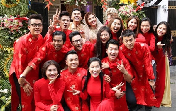 tap doan phu dau – phu re “chat hon nuoc cat” trong dam cuoi sao viet - 12