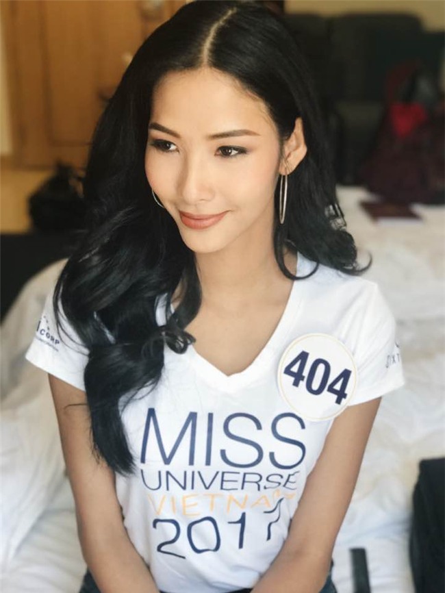 Hoàng Thùy bất ngờ khoe giọng hát đầy nội lực tại Hoa hậu Hoàn vũ Việt Nam 2017-5