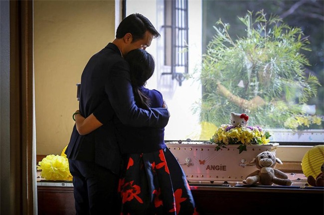 Câu chuyện xúc động của đôi vợ chồng Việt hai lần mất con: Con gái chưa ra đời đã là một Diva-6