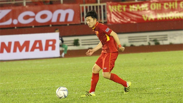 Về lý thuyết, Xuân Trường là cầu thủ có kỹ thuật tốt nhất trong số các tiền vệ trung tâm hiện có của đội tuyển Việt Nam (ảnh: Trọng Vũ)
