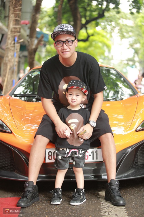 Vợ chồng Ngọc Thạch lái siêu xe 16 tỷ đồng làm xôn xao cả dãy phố - Ảnh 3.