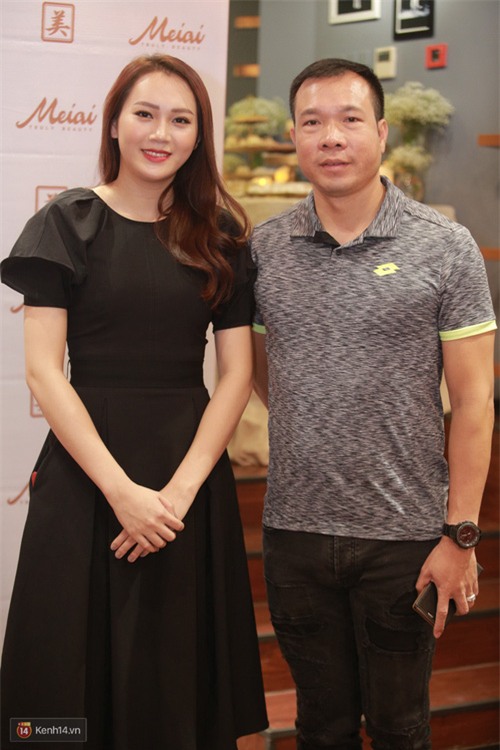 Vợ chồng Ngọc Thạch lái siêu xe 16 tỷ đồng làm xôn xao cả dãy phố - Ảnh 6.