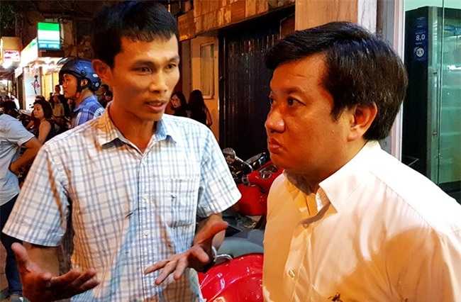 Nguoi dan ong dap oto, 'an va' khi bi ong Doan Ngoc Hai cau xe hinh anh 2