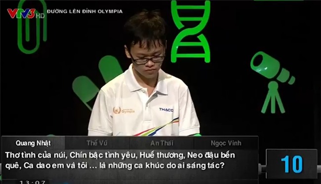 Thí sinh bất lực, phụ huynh ra tay giải chướng ngại vật cho các nhà leo núi-2