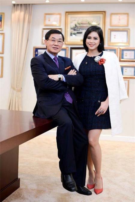 Johnathan Hạnh Nguyễn, Tăng Thanh Hà, bố chồng Hà Tăng, Lê Hồng Thủy Tiên, mẹ chồng Hà Tăng