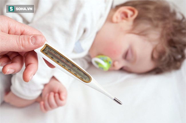 Sốt cao co giật có thật sự nguy hiểm? - Ảnh 1.