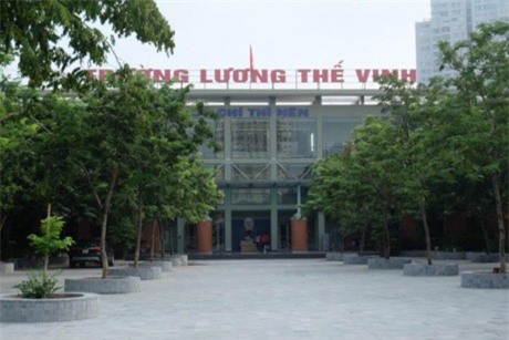 truong luong the vinh khong chao co dau tuan, hoc sinh soc khi biet thay cuong qua doi - 1