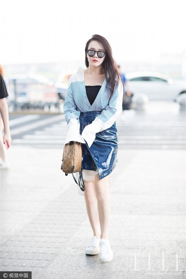 Sang thu, chưa cần diện áo khoác thì học ngay sao Hoa biến tấu sơmi thành đủ kiểu diện layer cực hay ho này - Ảnh 11.