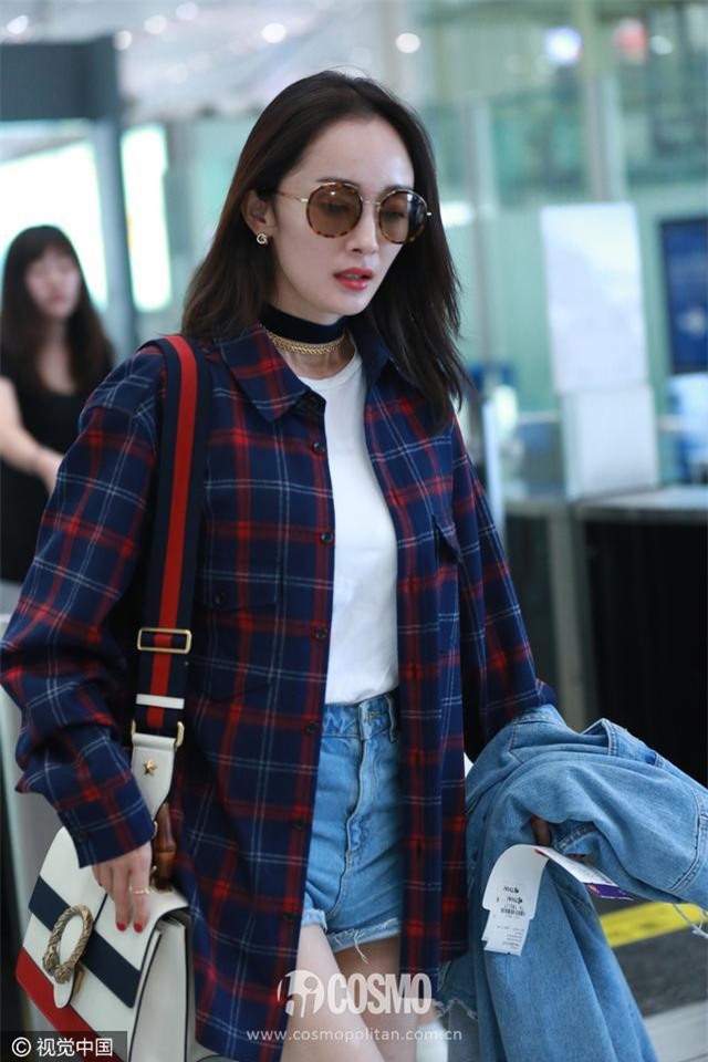 Sang thu, chưa cần diện áo khoác thì học ngay sao Hoa biến tấu sơmi thành đủ kiểu diện layer cực hay ho này - Ảnh 4.