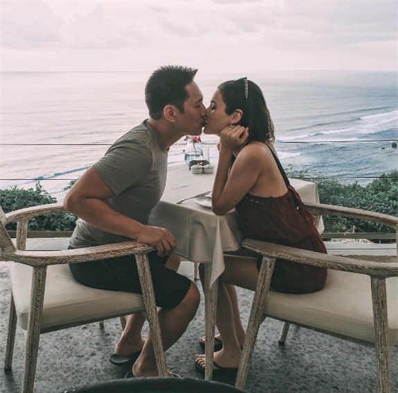 Bí quyết độc của những cặp vợ chồng tiền tỷ càng yêu lâu càng say đắm nhau - Ảnh 26.