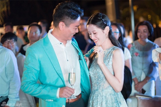 Bí quyết độc của những cặp vợ chồng tiền tỷ càng yêu lâu càng say đắm nhau - Ảnh 4.