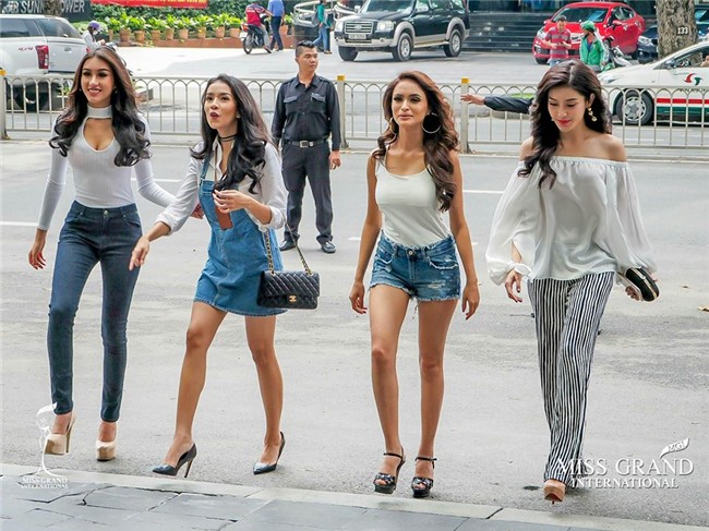 Huyền My lấy lại điểm nhờ hành động đẹp ở cương vị mỹ nhân nước chủ nhà-3